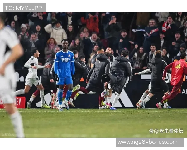 国王杯精彩对决曼联大胜切尔西四球横扫引爆全场激情