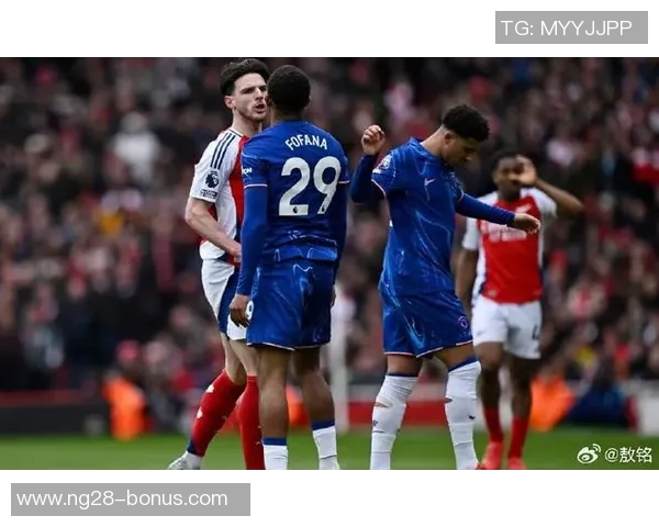 西甲精彩对决阿森纳三球大胜切尔西帽子戏法引发争议判罚热议