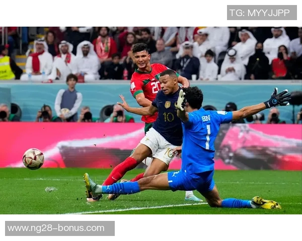 世界杯精彩对决拜仁大胜里昂红牌事件引发全场热议与数据分析